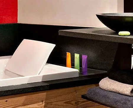 Les Suites Du Nevada Maison Bouvier Hotel 5*